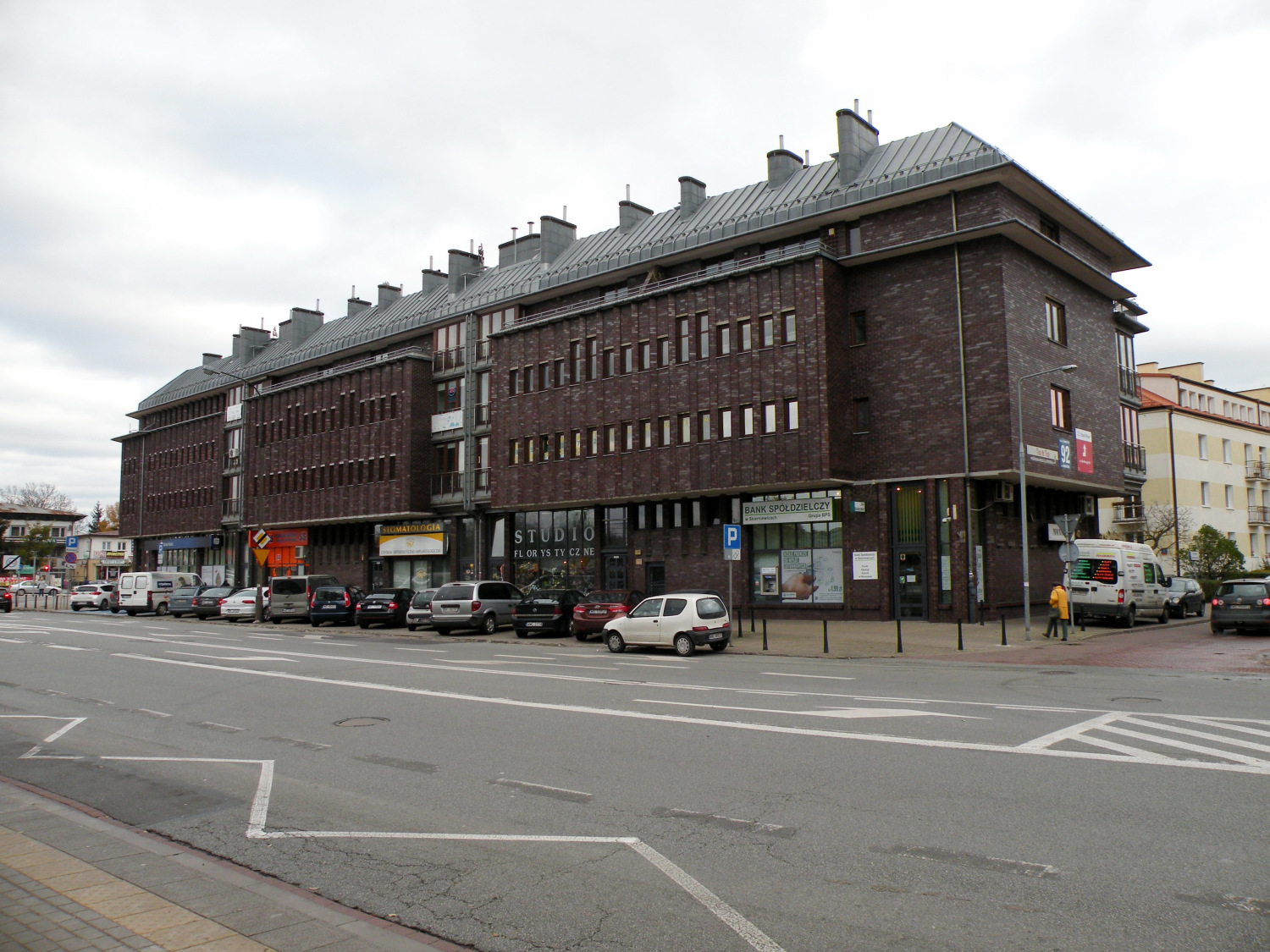 Zdjęcie architektury budynku Budynek mieszkalno-usługowy